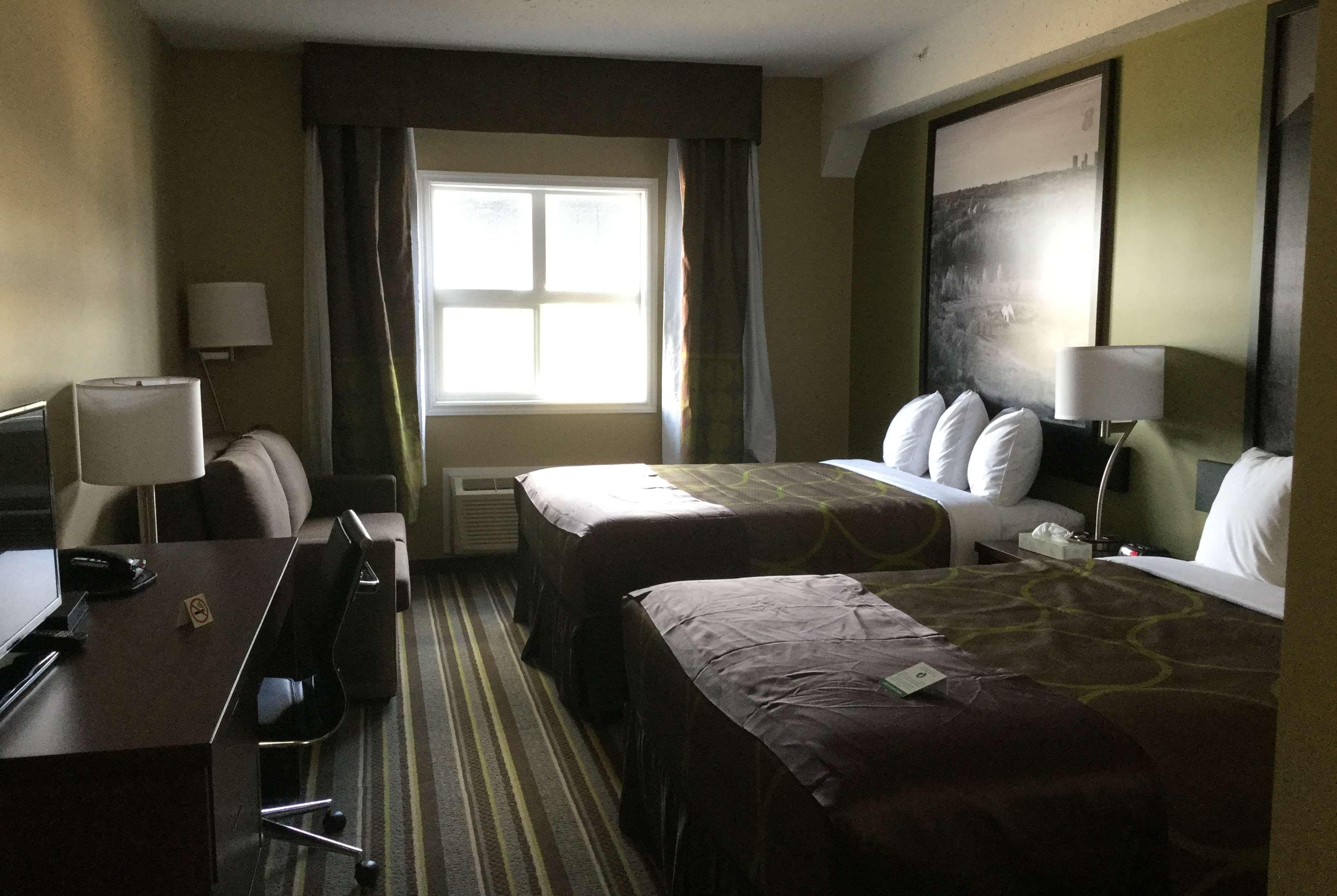 Super 8 By Wyndham Hardisty Hotel Kültér fotó